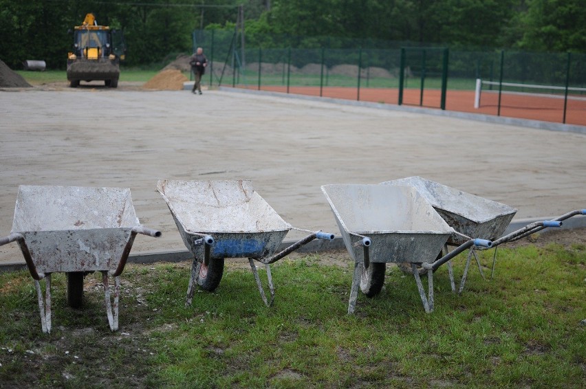 Śrem: ruszyła budowa skateparku