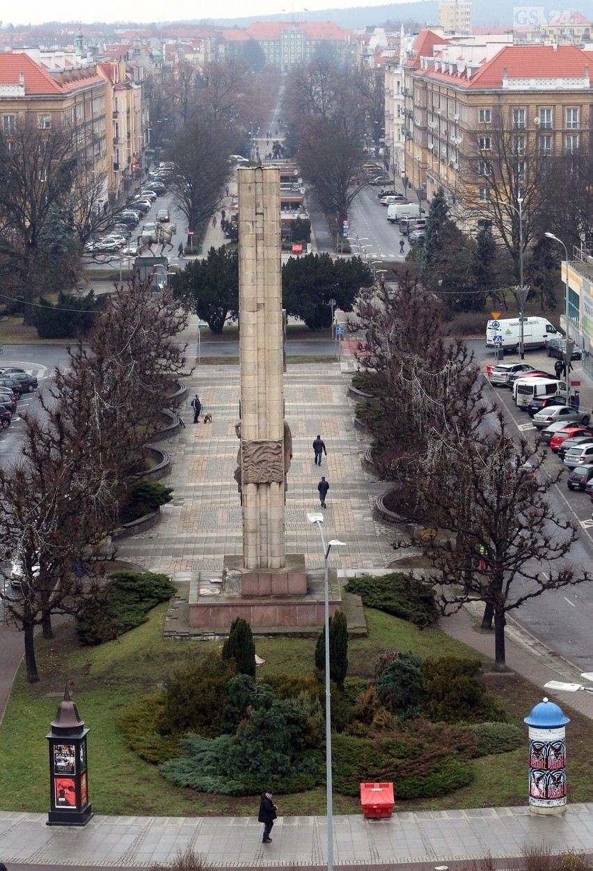 Zmieni się pl Żołnierza w Szczecnie. Zdemontują pomnik, a co dalej? 