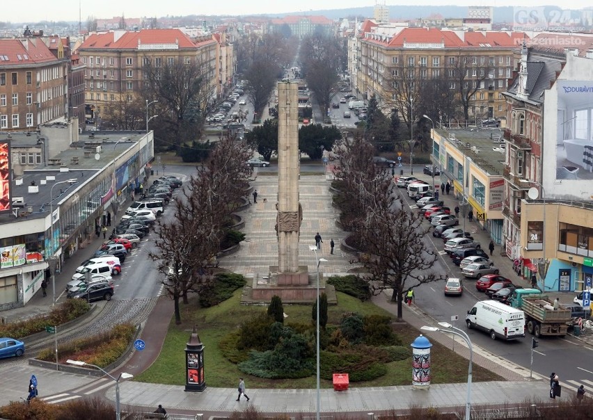 Zmieni się pl Żołnierza w Szczecnie. Zdemontują pomnik, a co dalej? 