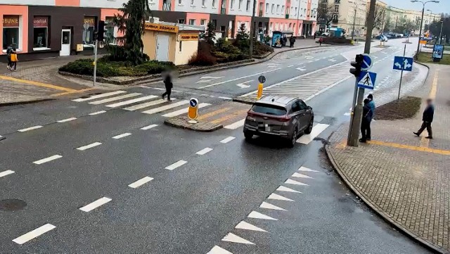 Działania były ukierunkowane na bezpieczeństwo niechronionych uczestników ruchu drogowego. Przy współpracy z Zarządem Dróg Miejskich i Komunikacji Publicznej w Bydgoszczy policjanci wykorzystali do tego system monitoringu ITS. 