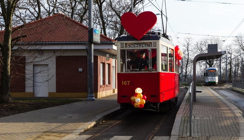 Tramwaj dla zakochanych w Szczecinie. Specjalnie na walentynki [ZDJĘCIA]