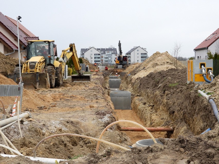 W Międzyrzeczu na osiedlu nad rzeką Obrą trwa budowa...