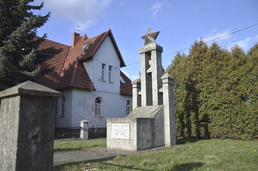 Pomnik "z gwiazdą" w Malborku