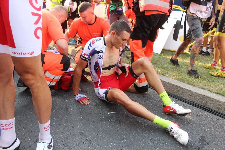 Tour de Pologne 2015 w Dąbrowie Gorniczej [ZDJĘCIA] Kraksa na finiszu!