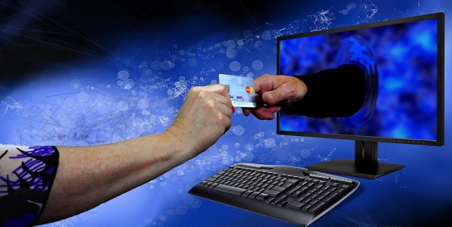 Podczas oszustw internetowych sprzedający otrzymuje link do strony, na której ma podać m.in. dane swojej karty lub dane do logowania do usług bankowości elektronicznej