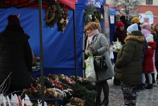 Wigilia mieszkańców na Rynku w Olkuszu(18.12.2022)