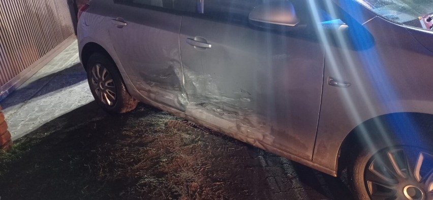 Zderzenie dwóch pojazdów w Wilkowie Polskim. Jedna osoba trafiła do szpitala 