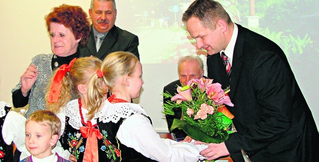Nowy-stary burmistrz Szczawnicy Grzegorz Niezgoda złożył ślubowanie, a tym samym objął władzę w mieście na kolejne cztery lata