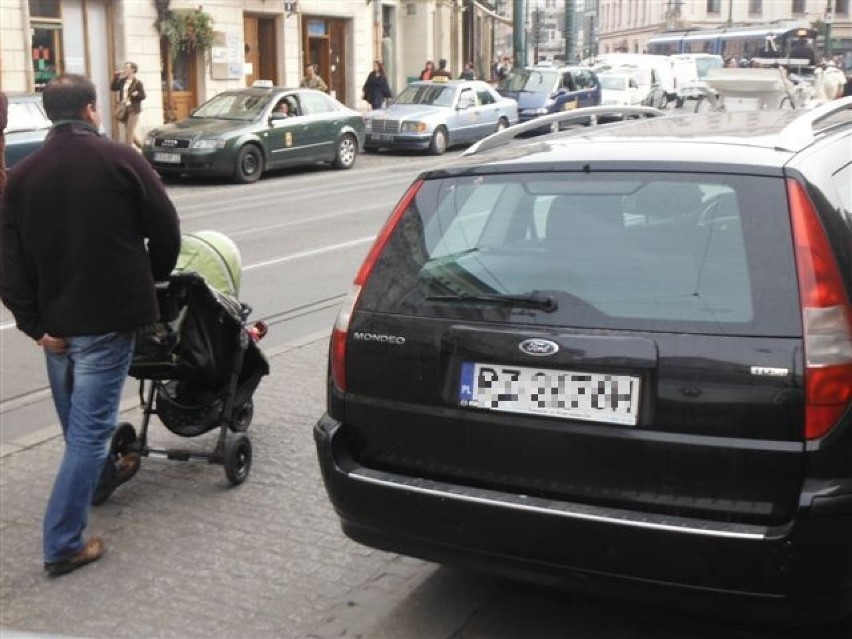 Mistrz parkowania w centrum Krakowa [ZDJĘCIA]