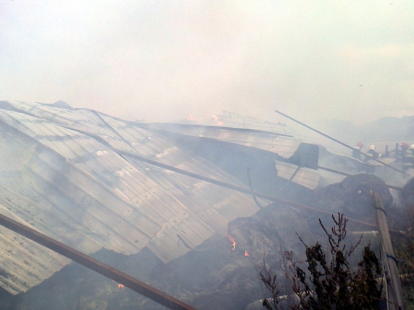 Marszewo pożar. Spłonęło około 300 ton siana w gminie Postomino