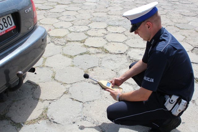 Takim urządzeniem dysponują chełmscy policjanci. Będą sprawdzać poziom hałasu układów wydechowych samochodów i motocykli.