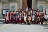 Uroczystości w bazylice - gorlickie Strzeleckie Bractwo Kurkowe w Gorlicach przyjęło w swoje szeregi nowego członka 