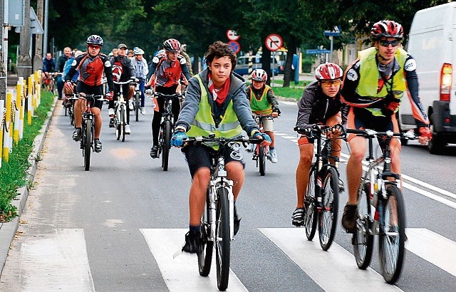 W pierwszej Masie Krytycznej organizowanej przez Leszczyńską Ligę Rowerową wzięło udział około 30 mieszkańców