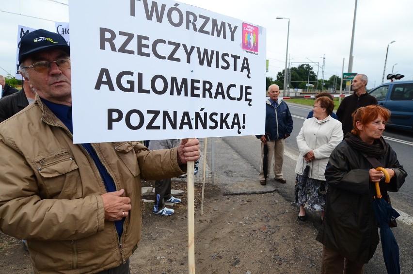 Protest w Plewiskach: Chcemy wiaduktu! [ZDJĘCIA, WIDEO]