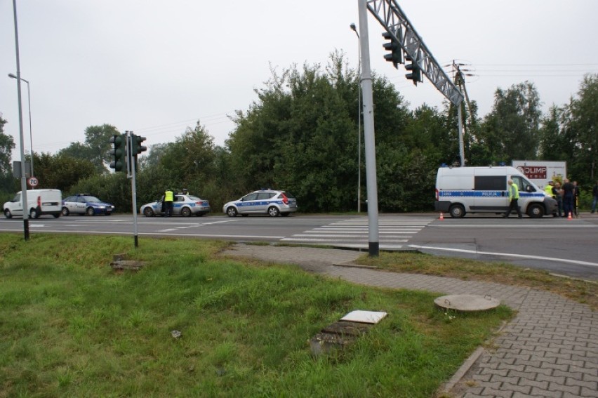 Wypadek w Koninie na skrzyżowaniu Świętojańskiej z...