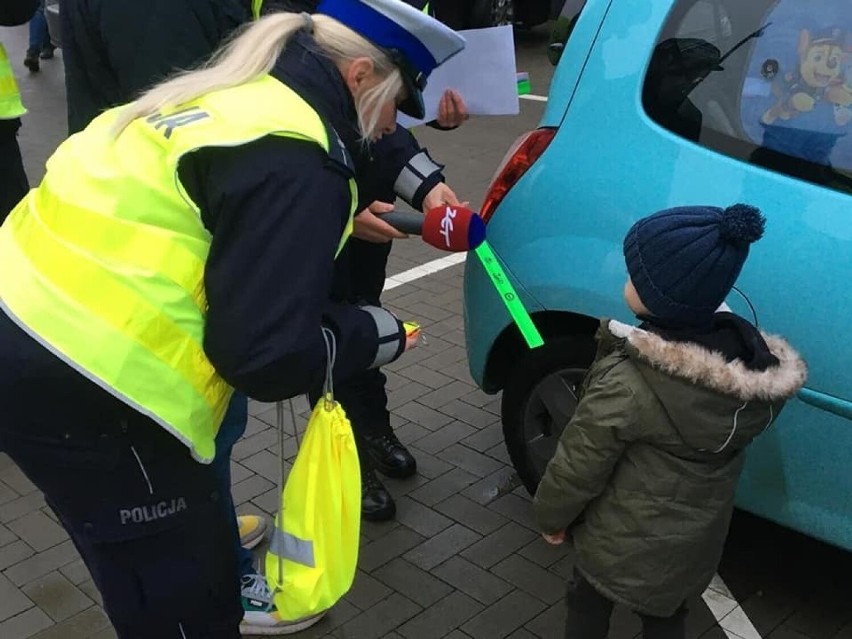 Akcja "Bezpieczny Maluch". Policjanci spotkali się z dzieciakami [ZDJĘCIA]