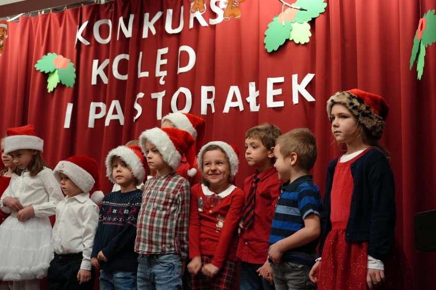 Wyjątkowy Konkurs Kolęd i zaskakująca nagroda w Szkole Sióstr Nazaretanek w Warszawie 
