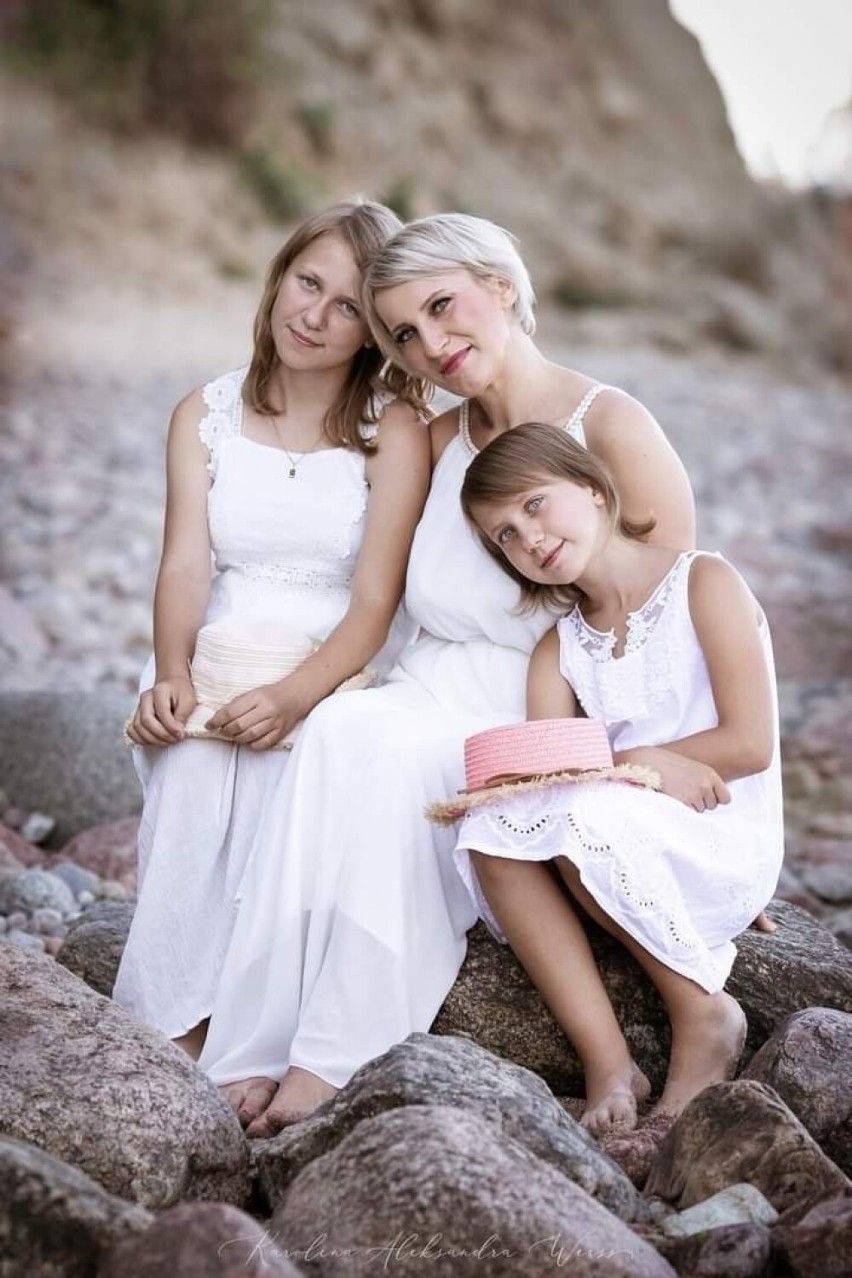 Sabina Lepka z córkami Nadią i Blanką