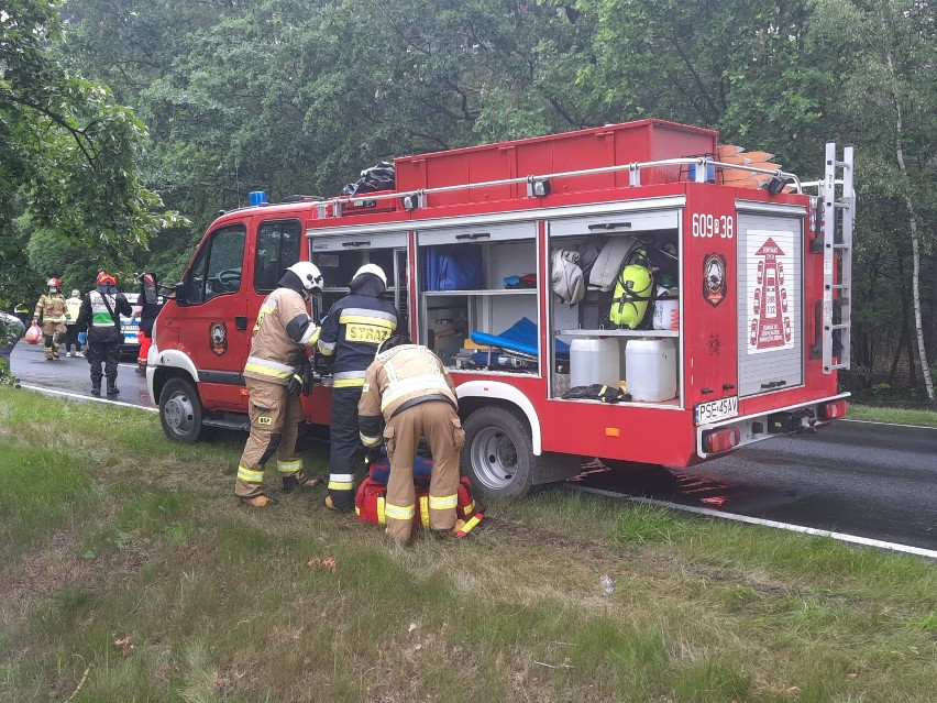 Wypadek pod Śremem na DW 434. Droga zablokowana. Na miejscu...