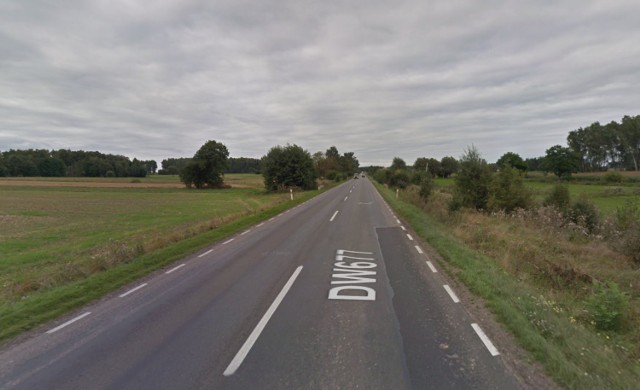 Podlaski Zarząd Dróg Wojewódzkich fragment drogi 677 między Śniadowem a Ratowem Piotrowo określa jako bardzo zły.