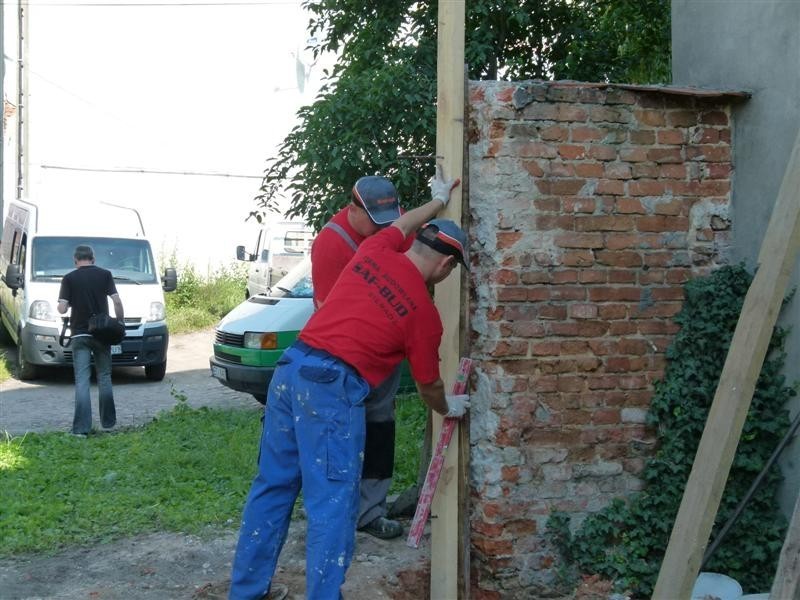 Ruszył remont kamienicy przy placu Wolności 6 [zdjęcia]