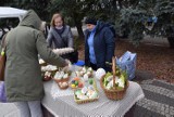 Augustów. Baby Wielkanocne wróciły na Rynek Zygmunta Augusta. Było... skromnie 