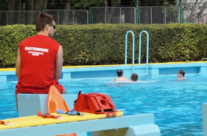 Bydgoszczanie tęsknią również za odkrytymi basenami.