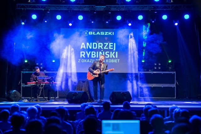 Andrzej Rybiński koncertował w Błaszkach