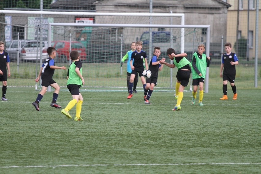 Młodzicy Fair Play kontra UKS Soccer Stars