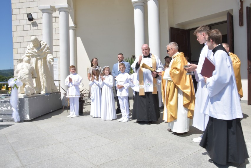 Do tego sakramentu przygotowywał ich katecheta ks. Krzysztof...