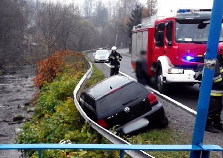 Kamionka Wielka. Barierki ocaliły kierowców i pasażerów [ZDJĘCIA]