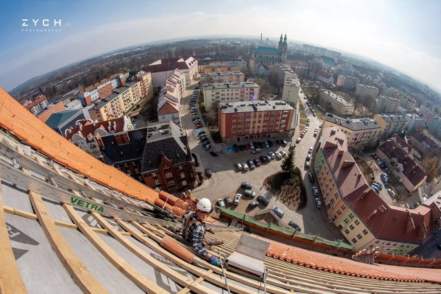 Galeria, jaką na szczycie dachu bazyliki stworzył Maciej Zych, zapiera dech w piersiach!