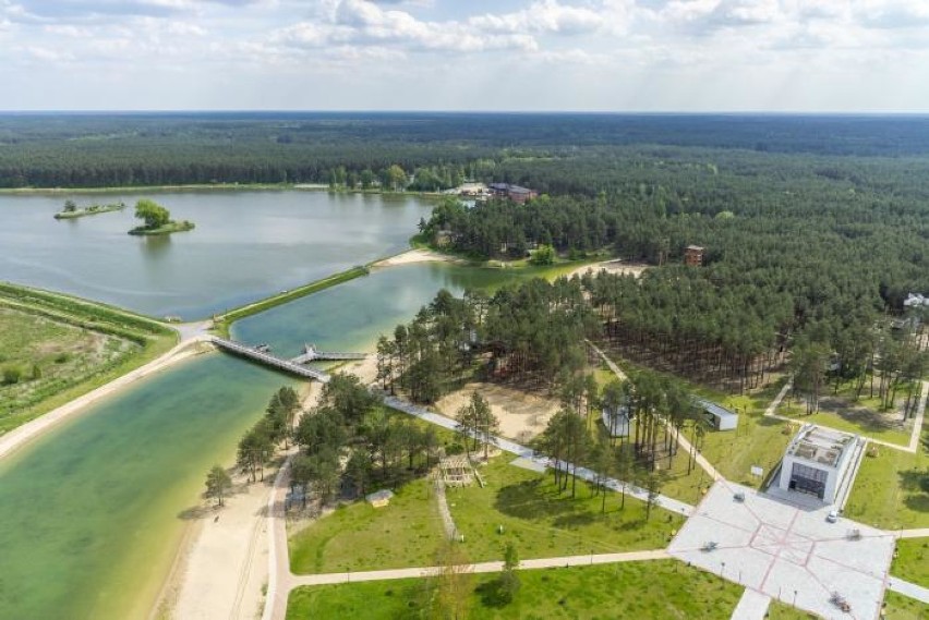 Zoom Natury w Janowie Lubelskim

* to ogromny park rekreacji...