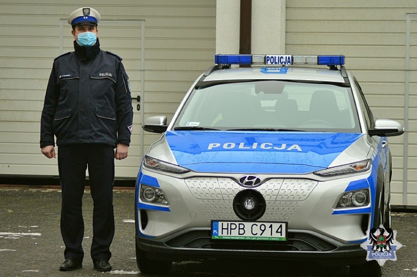 Wałbrzyscy policjanci dostali wczoraj trzy nowe samochody!