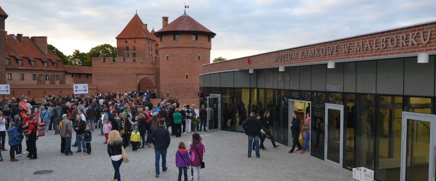 Noc Muzeów 2014 w Malborku. Tłumy weszły do zamku nowym wejściem