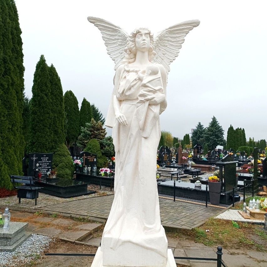 Pomnik Dziecka Utraconego stanął na Cmentarzu Komunalnym w Nowym Dworze Gdańskim