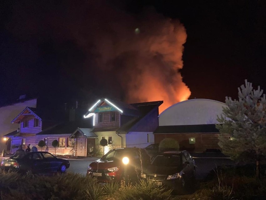 Pożar na terenie hotelu w Chrząstowicach koło Opola.