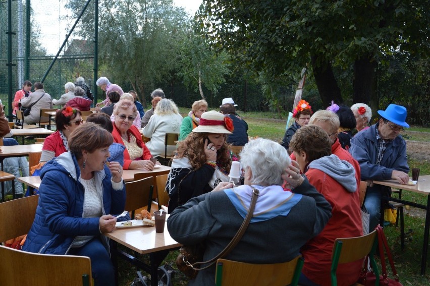 Festiwal Twórczości Senioralnej pokazał, jak aktywną grupą są ostrowieccy seniorzy [ZDJĘCIA]