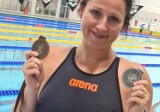 Justyna Barańska z medalami Pucharu Polski Masters w Pływaniu