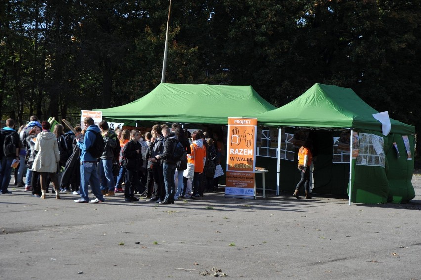 Bank żywności w Słupsku: Happening ''Strajk Żywności'' [ZDJĘCIA]