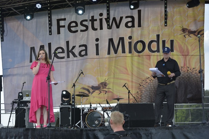 Festiwal Mleka i Miodu oraz dożynki w Prażmowie. Było kilka...