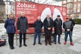 Mobilne płuca w centrum Wałbrzycha, w ramach kampanii „Zobacz czym oddychasz. Zmień to!”!