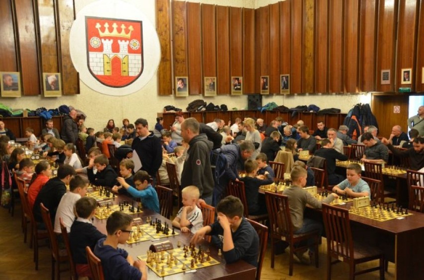 Będzin: Ogólnopolski turniej szachowy. Turniej rozegrał się w sali sesyjnej UM