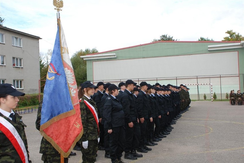 Żukowo. Przyszli policjanci i pogranicznicy złożyli uczniowskie ślubowanie