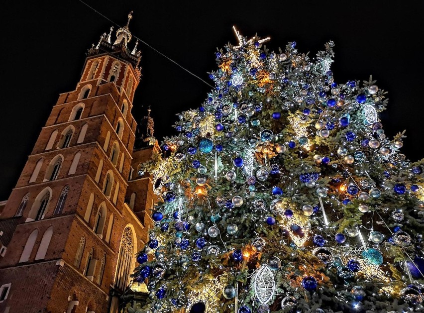 Kraków. Milion lampek i 5-metrowe anioły za 2 mln złotych. Miasto przystroiło się na Święta Bożego Narodzenia