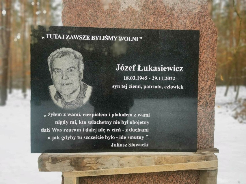 Janów Lubelski. „Przyjaciele-przyjacielowi”. Wzruszające obchody pierwszej rocznicy śmierci Józefa Łukasiewicza 