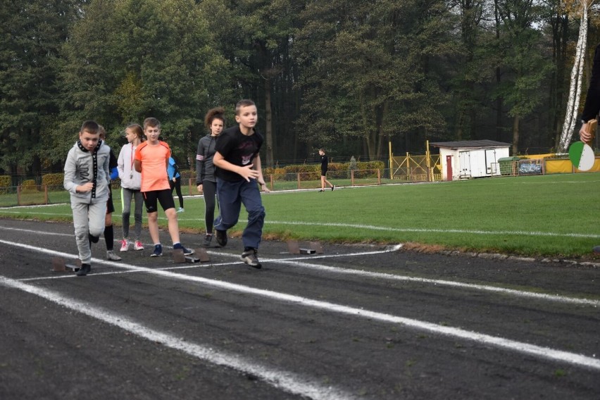 Jednym z mankamentów stadionu w Sławnie jest brak bieżni...