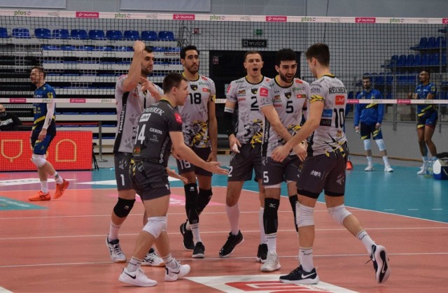 Trefl Gdańsk w ćwierćfinale Pucharu Polski siatkarzy pokonał na wyjeździe Skrę Bełchatów