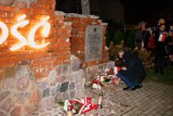 Mierzeszyn dla Niepodległej. Odsłonili Pomnik Niepodległości z tablicą pamiątkową, piszą listy do Polonii