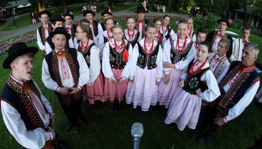 Koncert przy Skale Papieskiej w 15. rocznicę pielgrzymki Jana Pawła II na Sądecczyznę